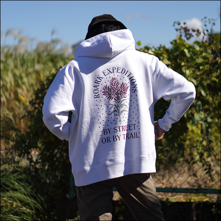 ロアークのグラフィックは毎シーズン注目してみてください。【ROARK REVIVAL / EMU】 "D" River 【ディーリバー