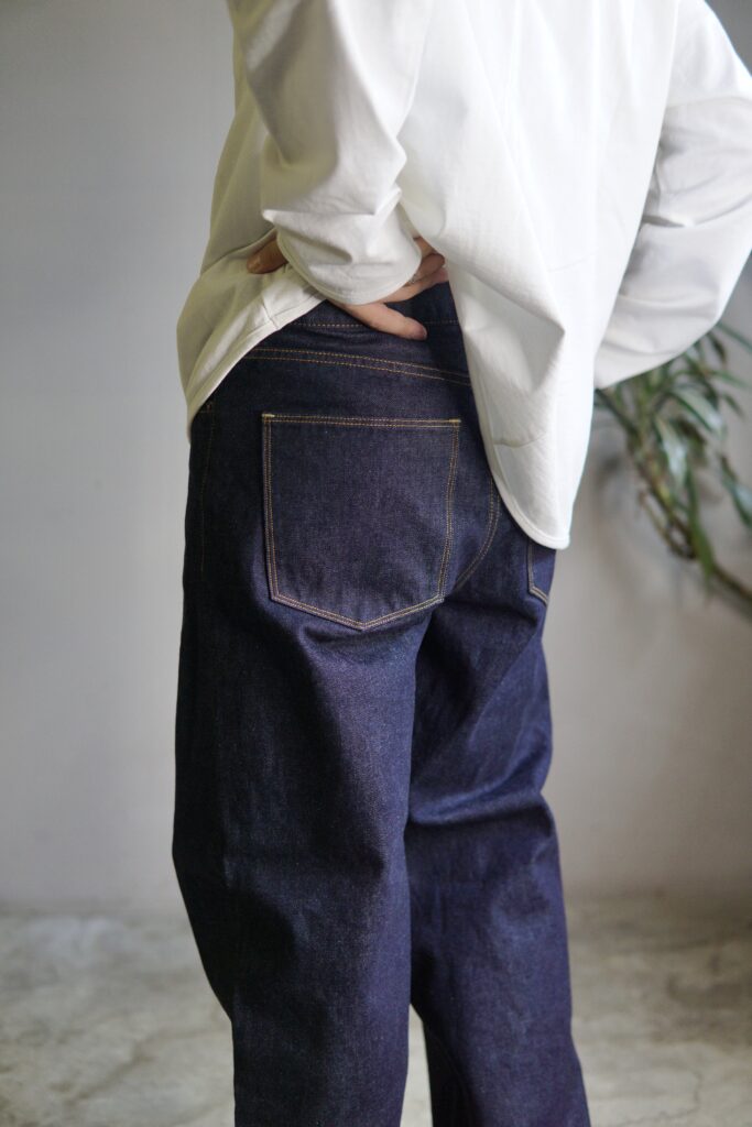 EDIT CLOTHING新作のテーパードルーズデニム